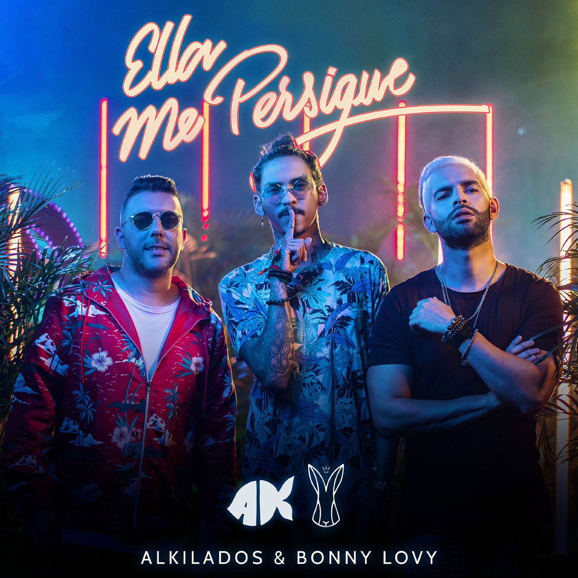 Album cover of Ella Me Persigue