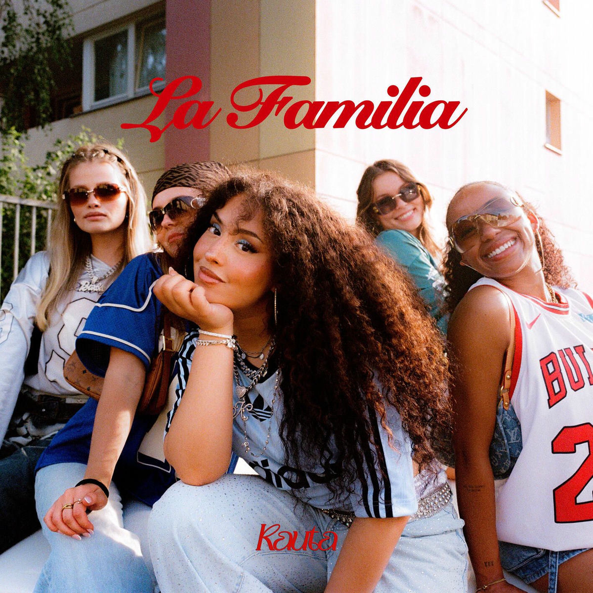 Album cover of La Familia