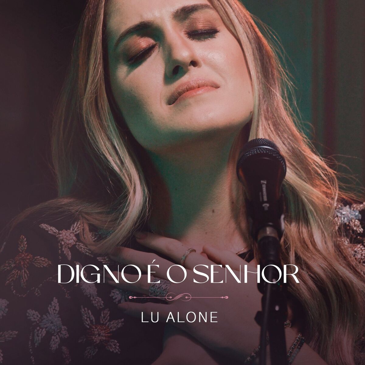 Album cover of Digno é o Senhor (Ao Vivo)