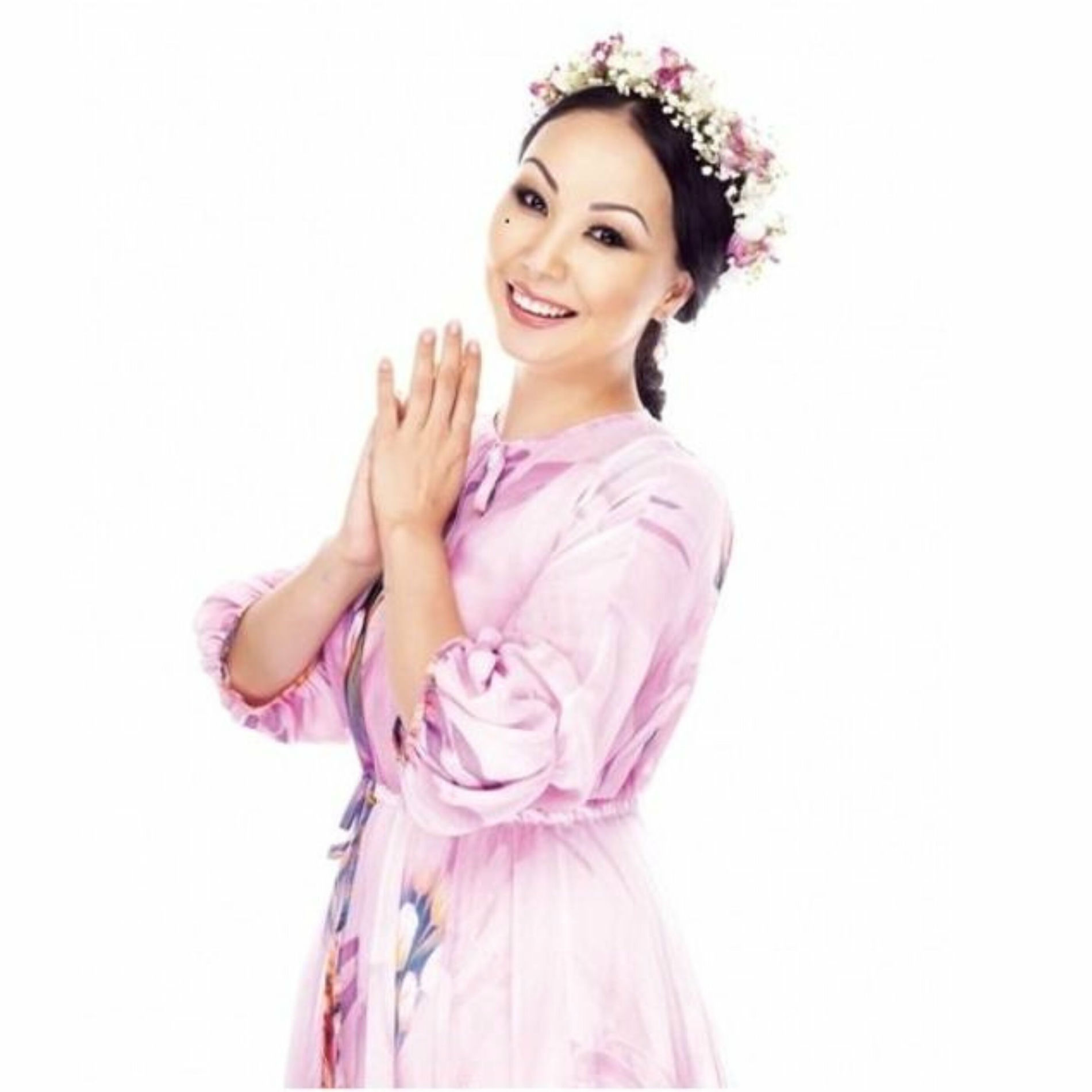 Қамшы және кісен салынған порно