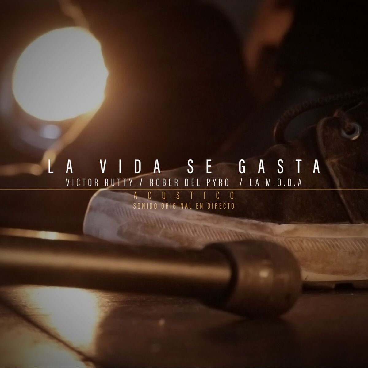 Album cover of La Vida Se Gasta (Acústico en directo)