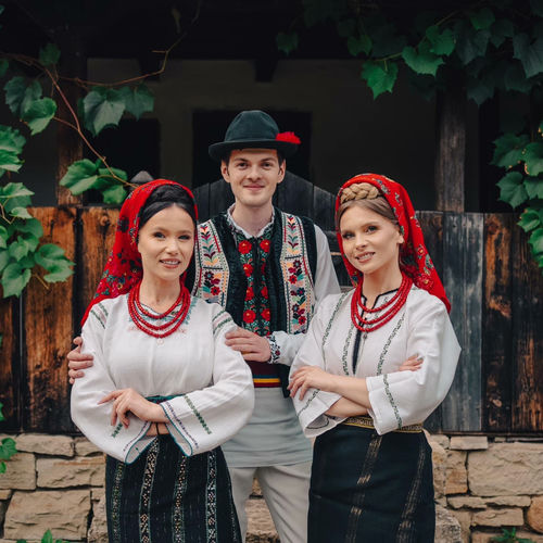 Suzana și Daciana Vlad și Damian Spinei