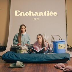 Cover of Enchantiée
