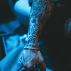 Descargar Ripped Jeans - Chester MP3