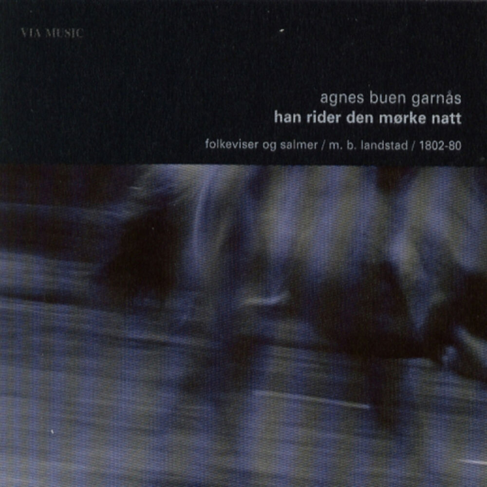 Picture of Han Rider Den Mørke Natt