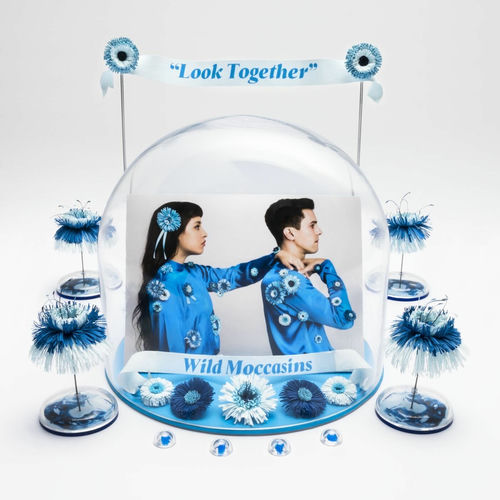 Look Together sleeve