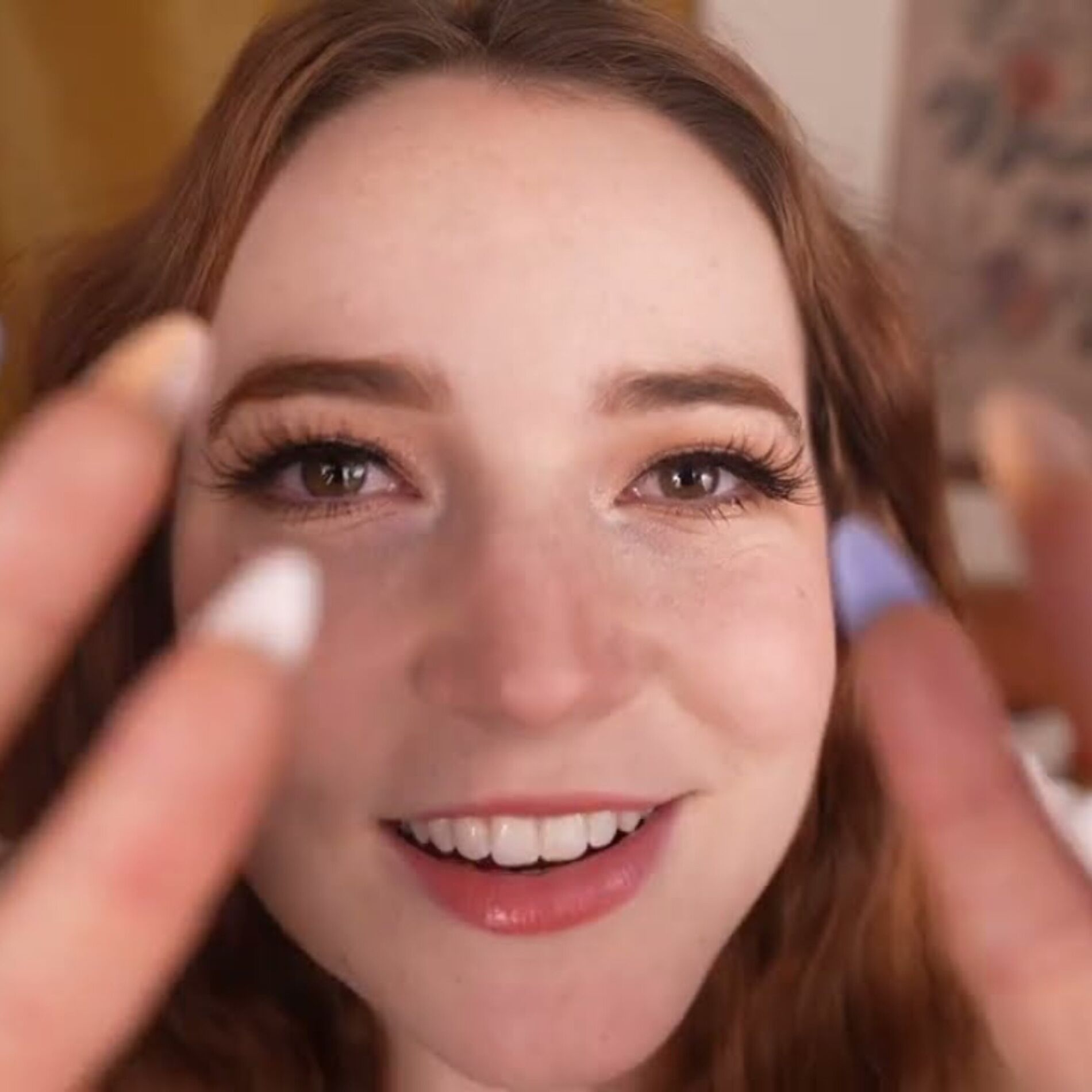 Album cover of ASMR Ultra-Tingly Lens Tapping & Scratching