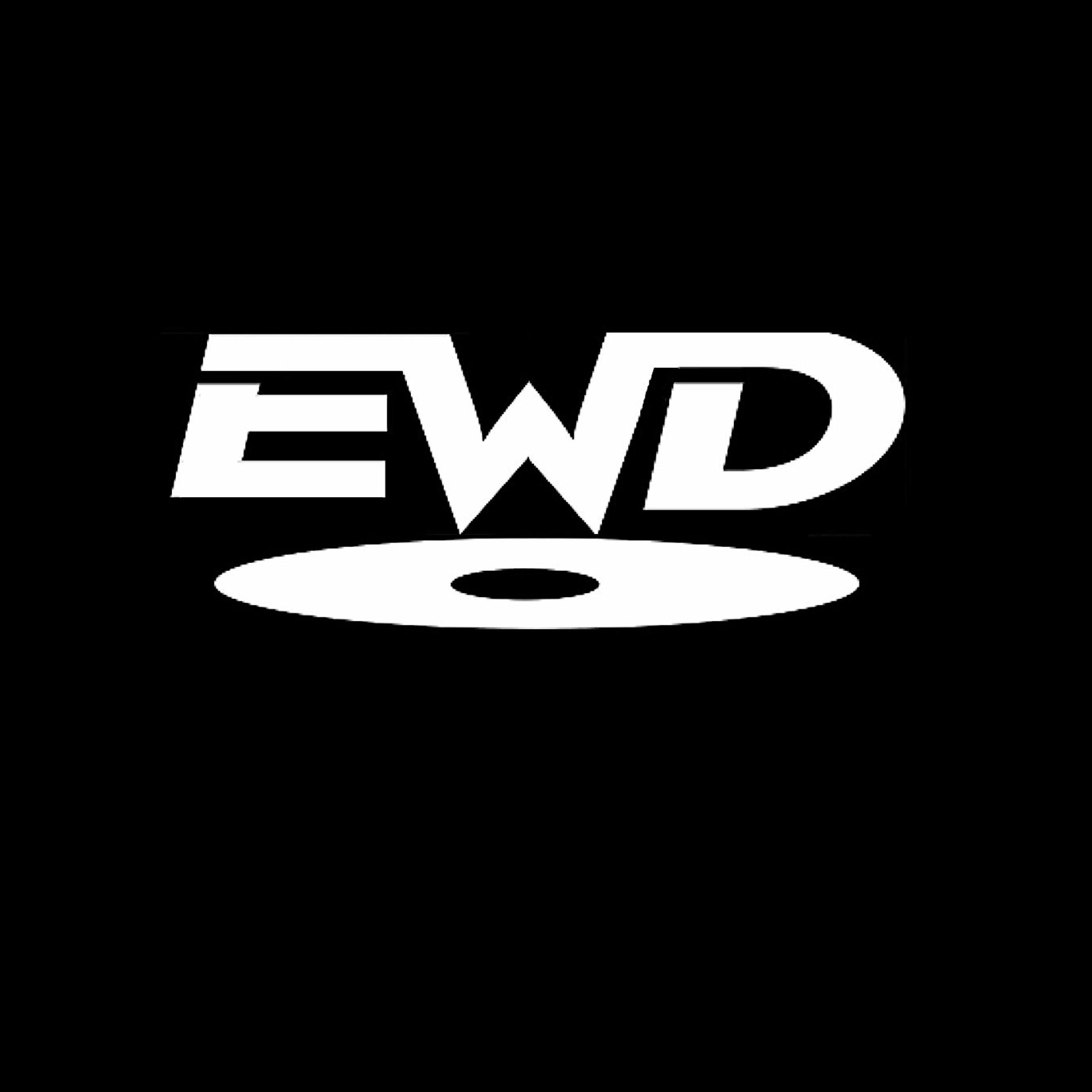 Album cover of bark @ the moon