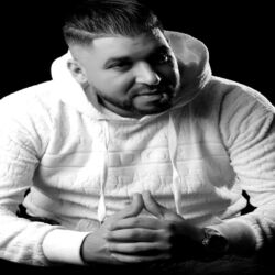 Cover of يا قلبي يليقلك تفيق