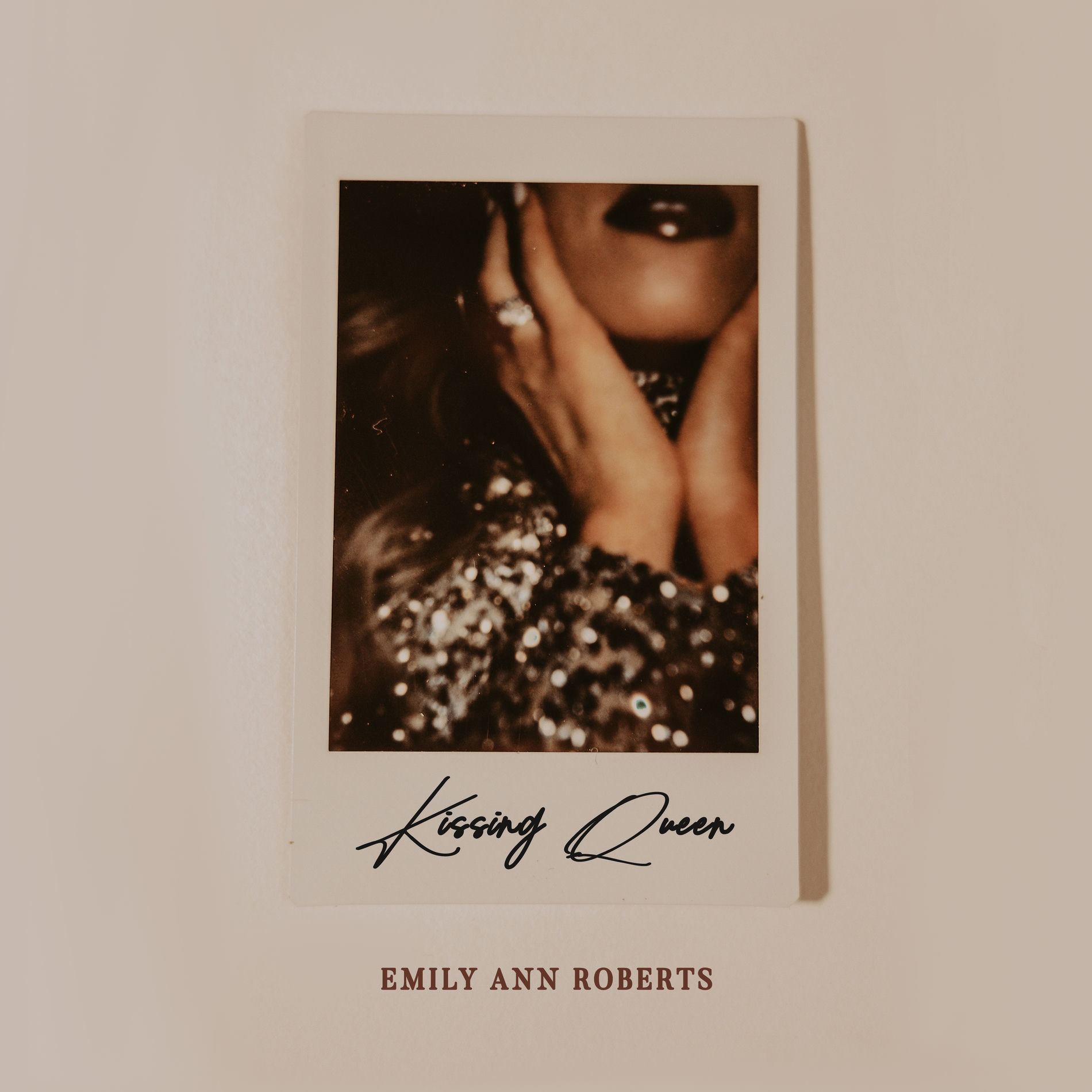 Album cover of Kissing Queen
