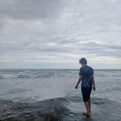 Cover of Di Batas Cakrawala by undefined