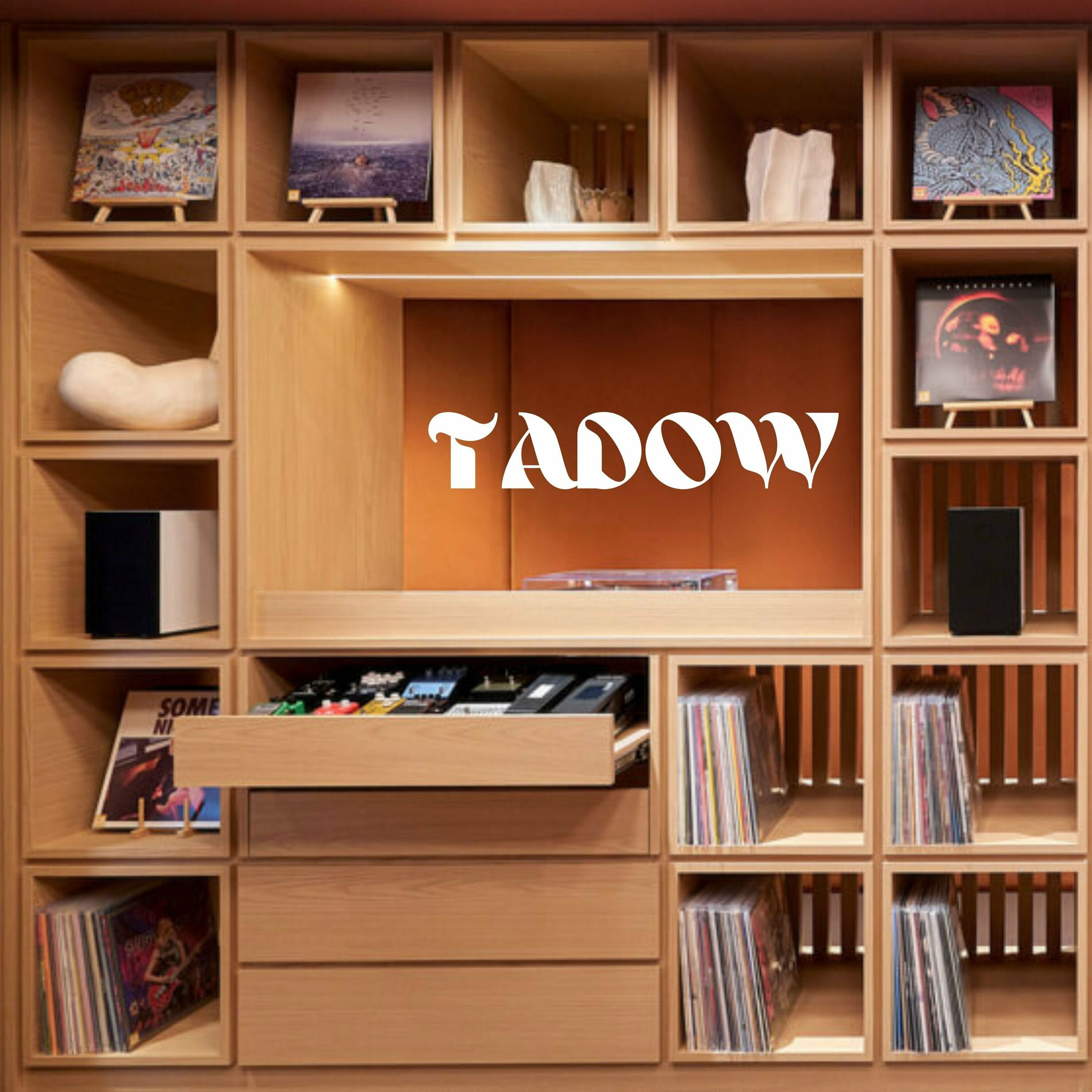 Album cover of Tadow