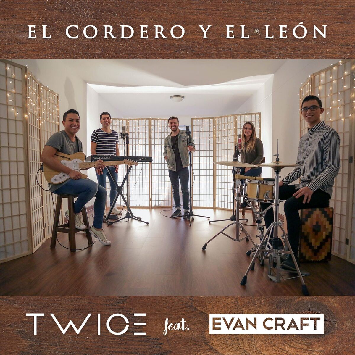 Album cover of El Cordero Y El León