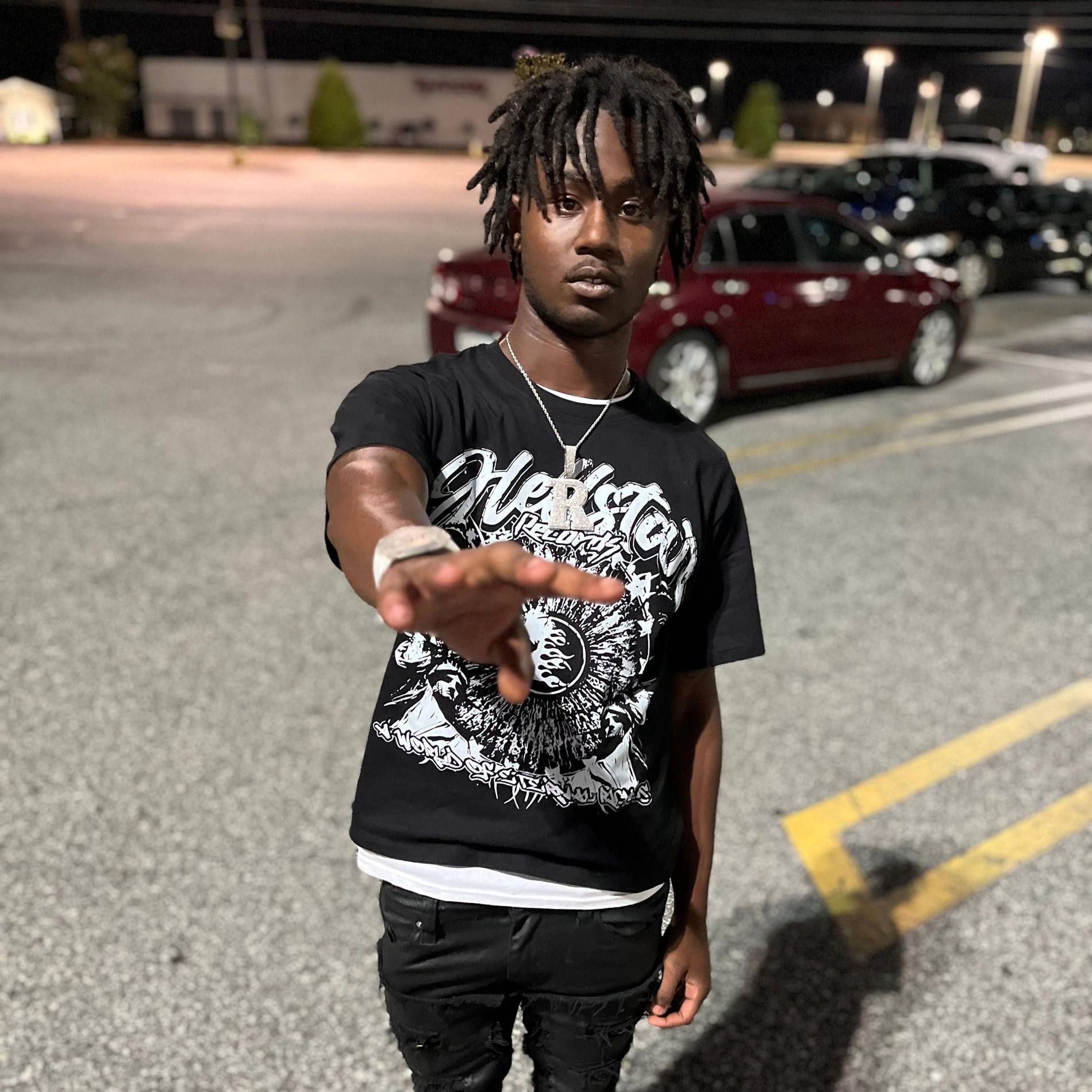 Fw A Thug - R8 | Deezer