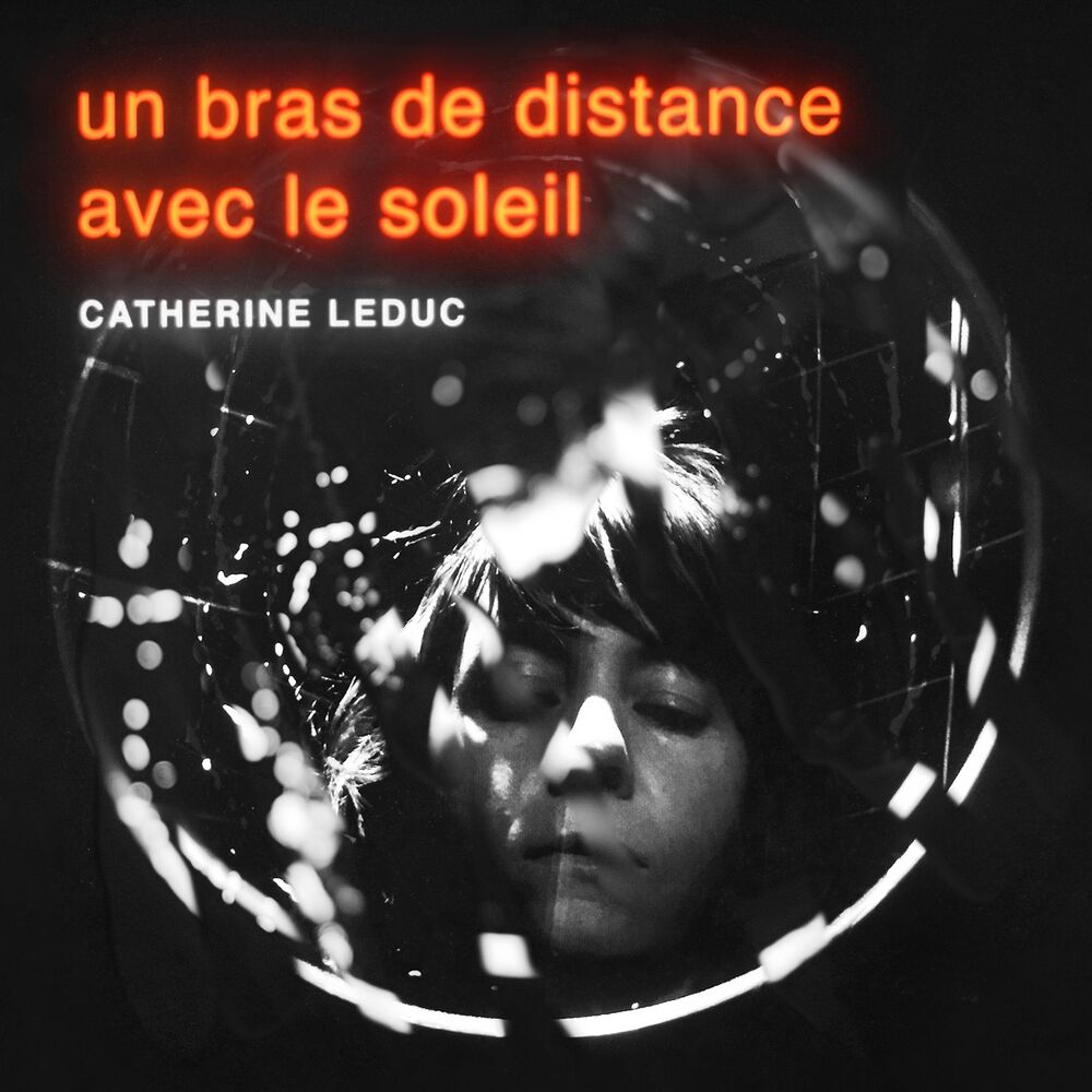 Picture of Un bras de distance avec le soleil