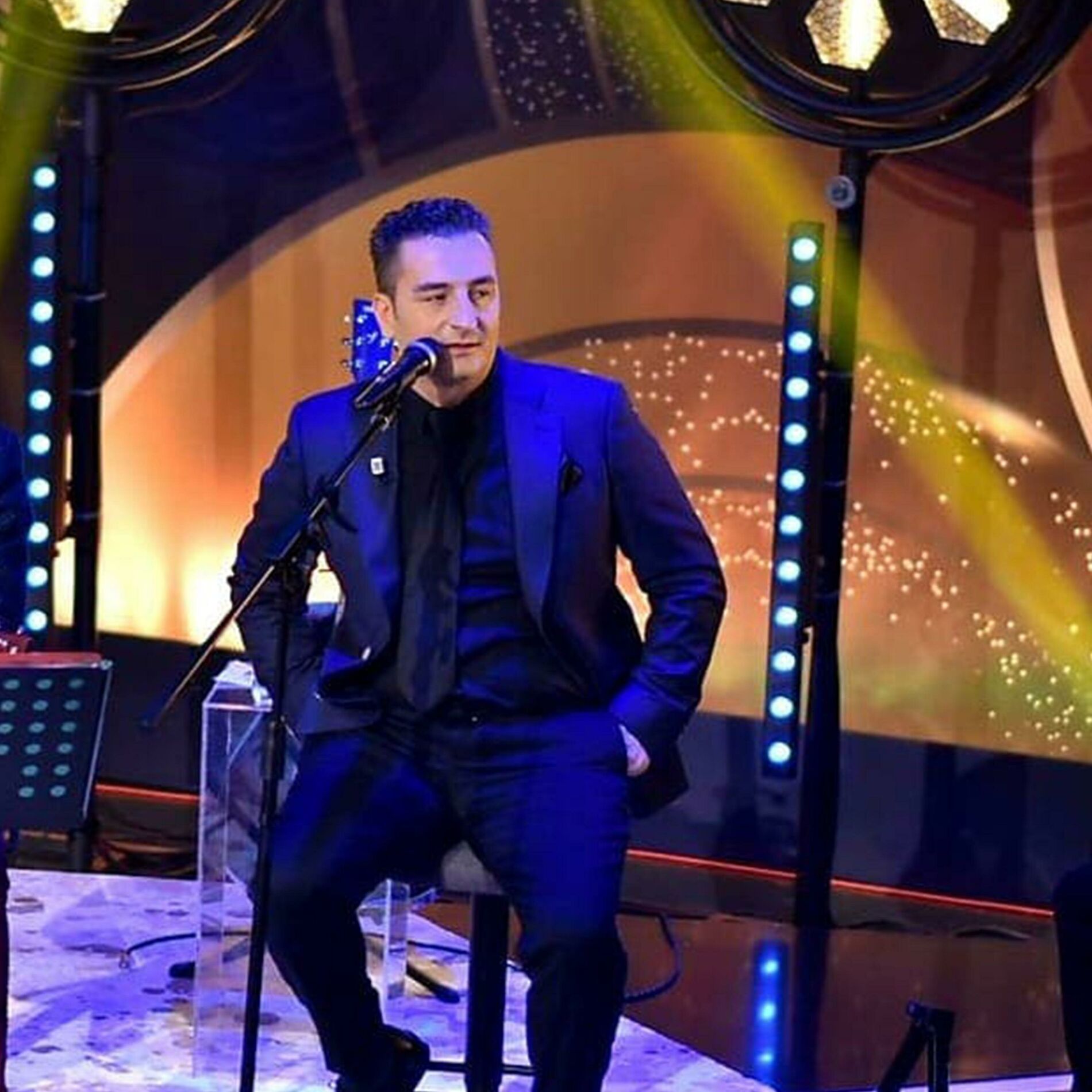 Album cover of Me dy tela çiftelie (feat. Silva Gunbardhi)