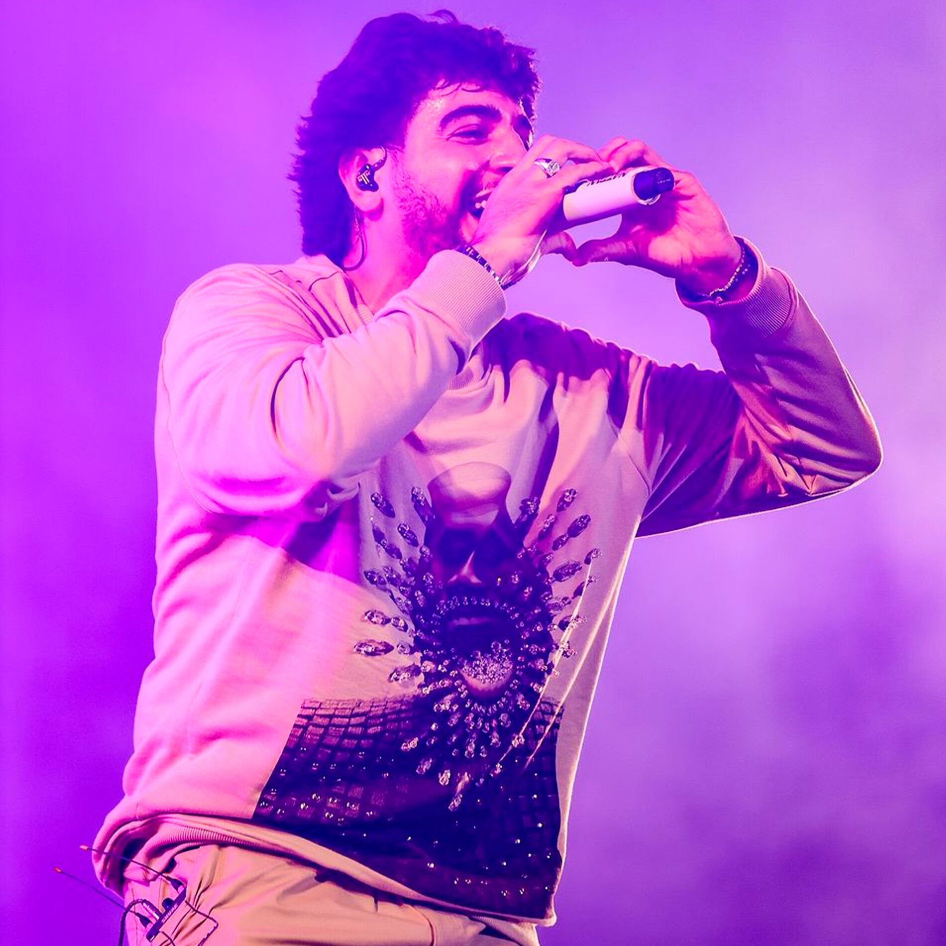 Album cover of Um Mês e Pouco