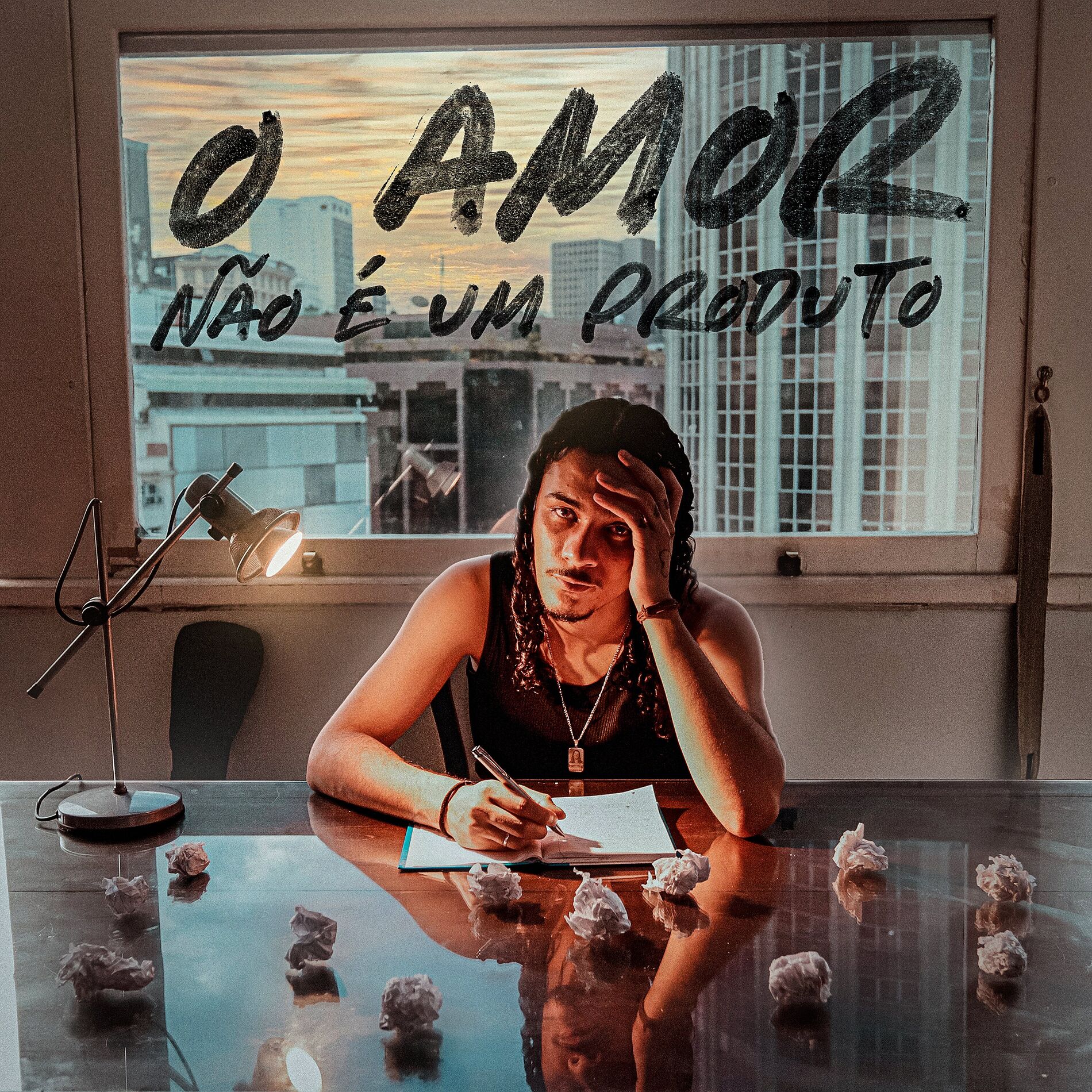 Album cover of O Amor Não É um Produto