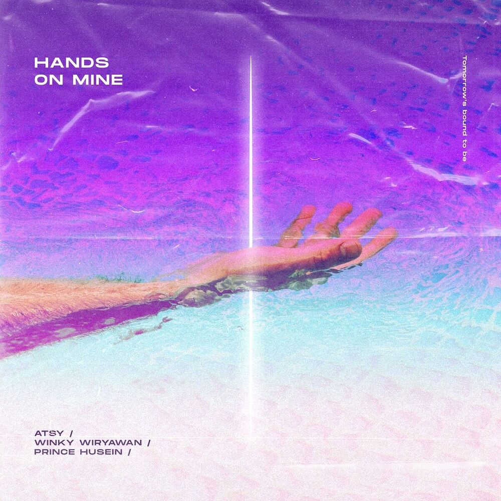 Picture of Hands on Mine