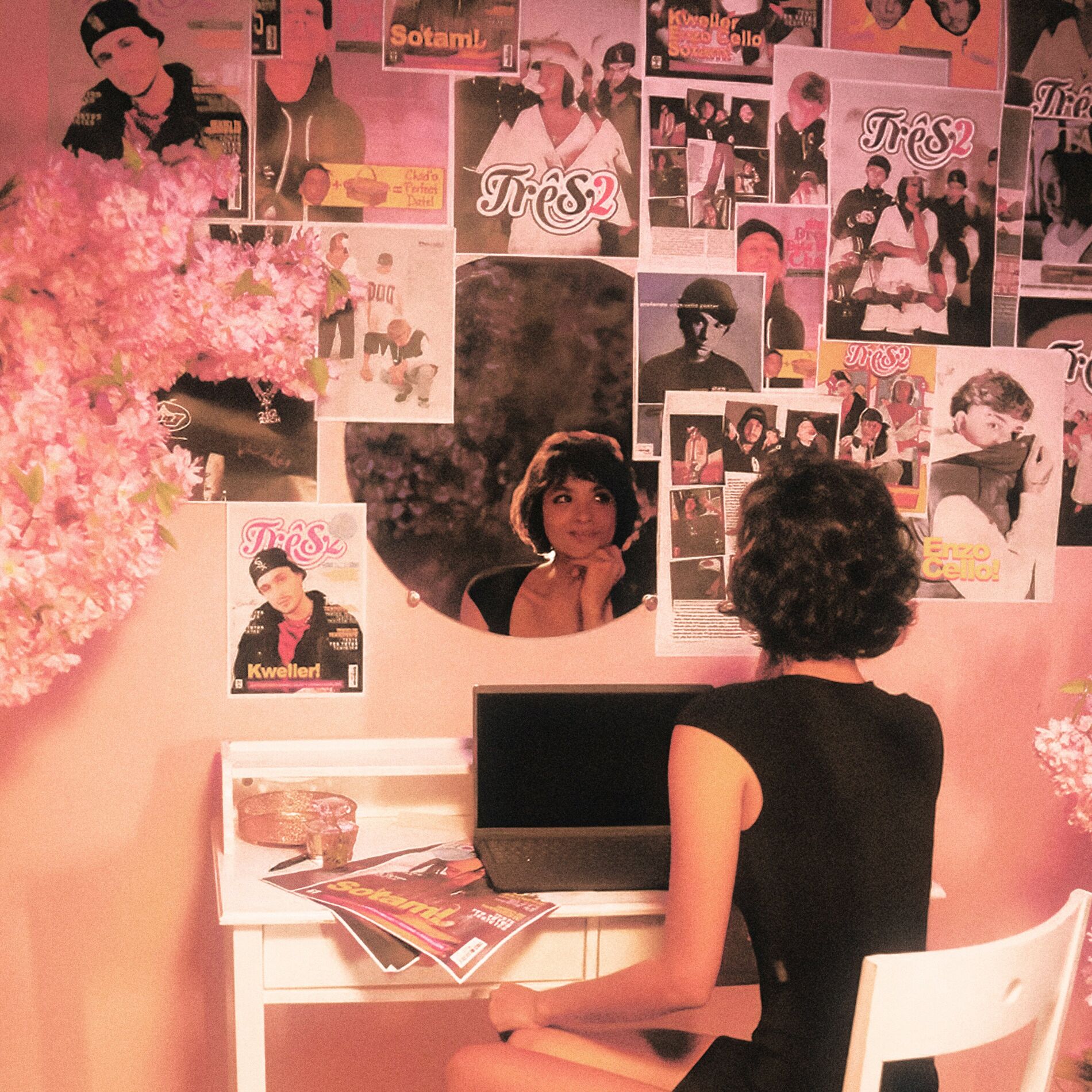 Album cover of TRÊS2