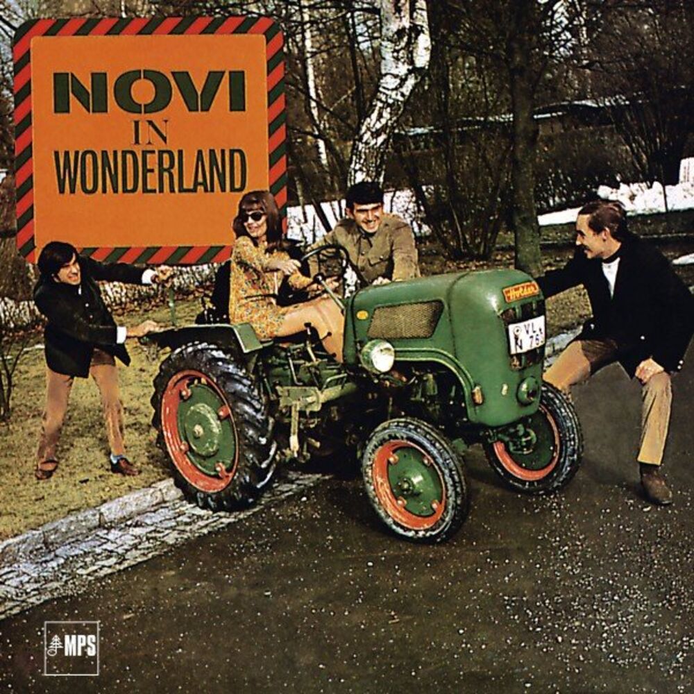 Picture of Novi in Wonderland