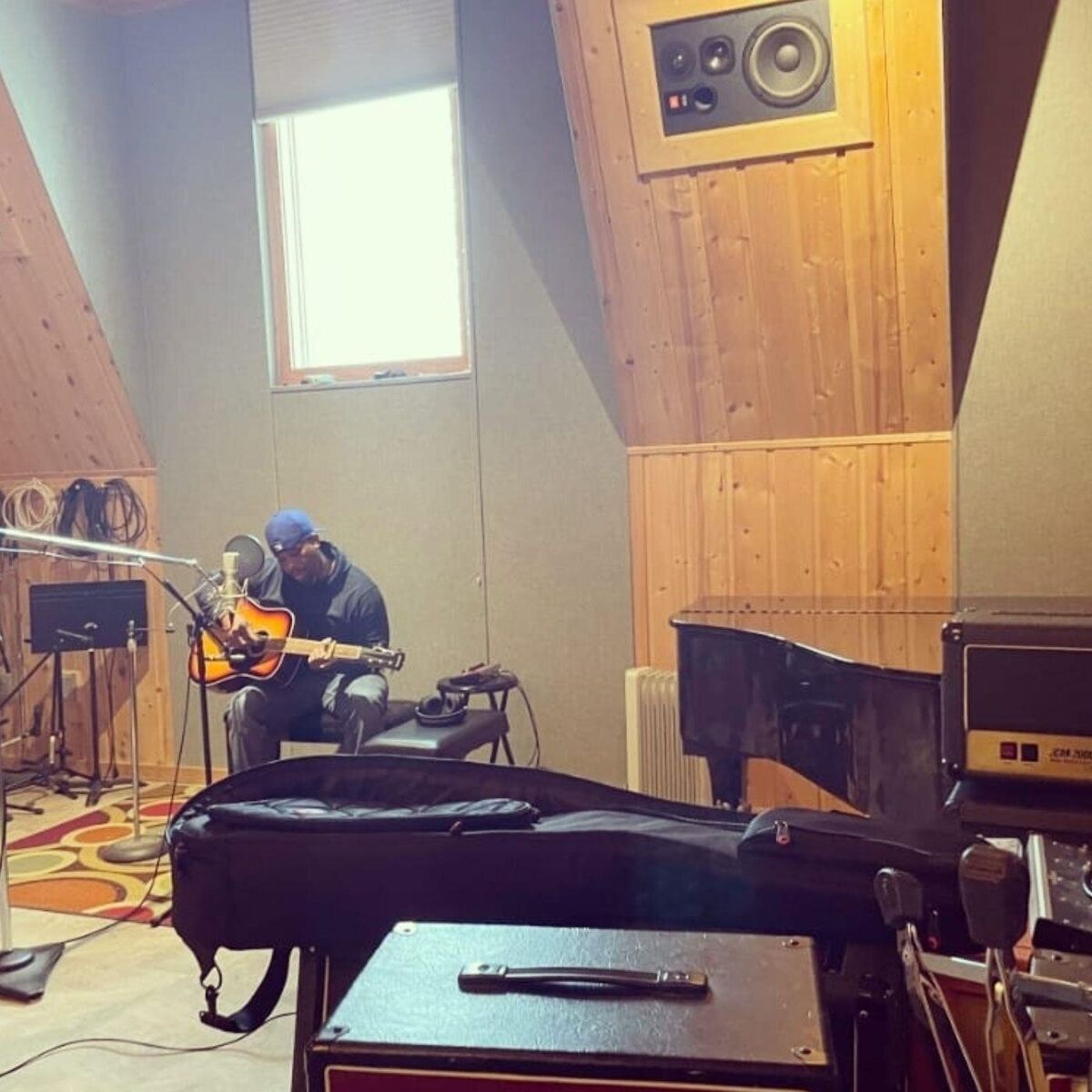 Album cover of Love in Acoustic