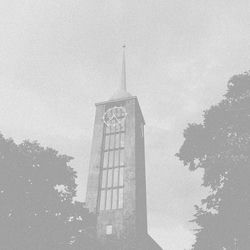 Klangturm (Guitar Music for the Bell Tower of the Immanuelkirche, Hamburg-Veddel)