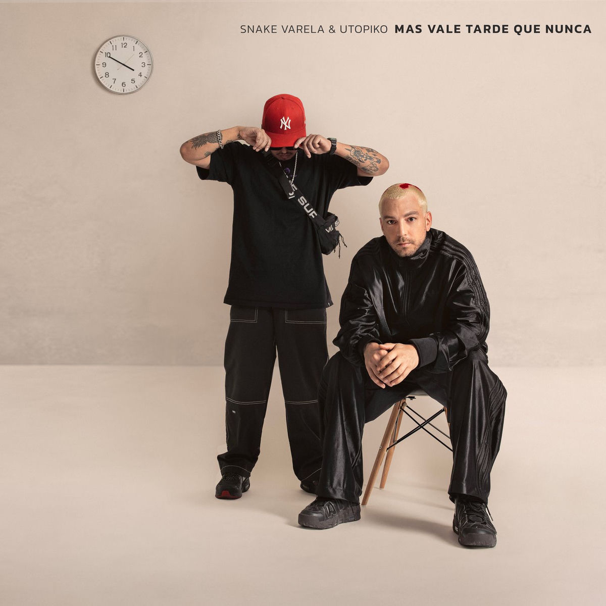 Album cover of MAS VALE TARDE QUE NUNCA