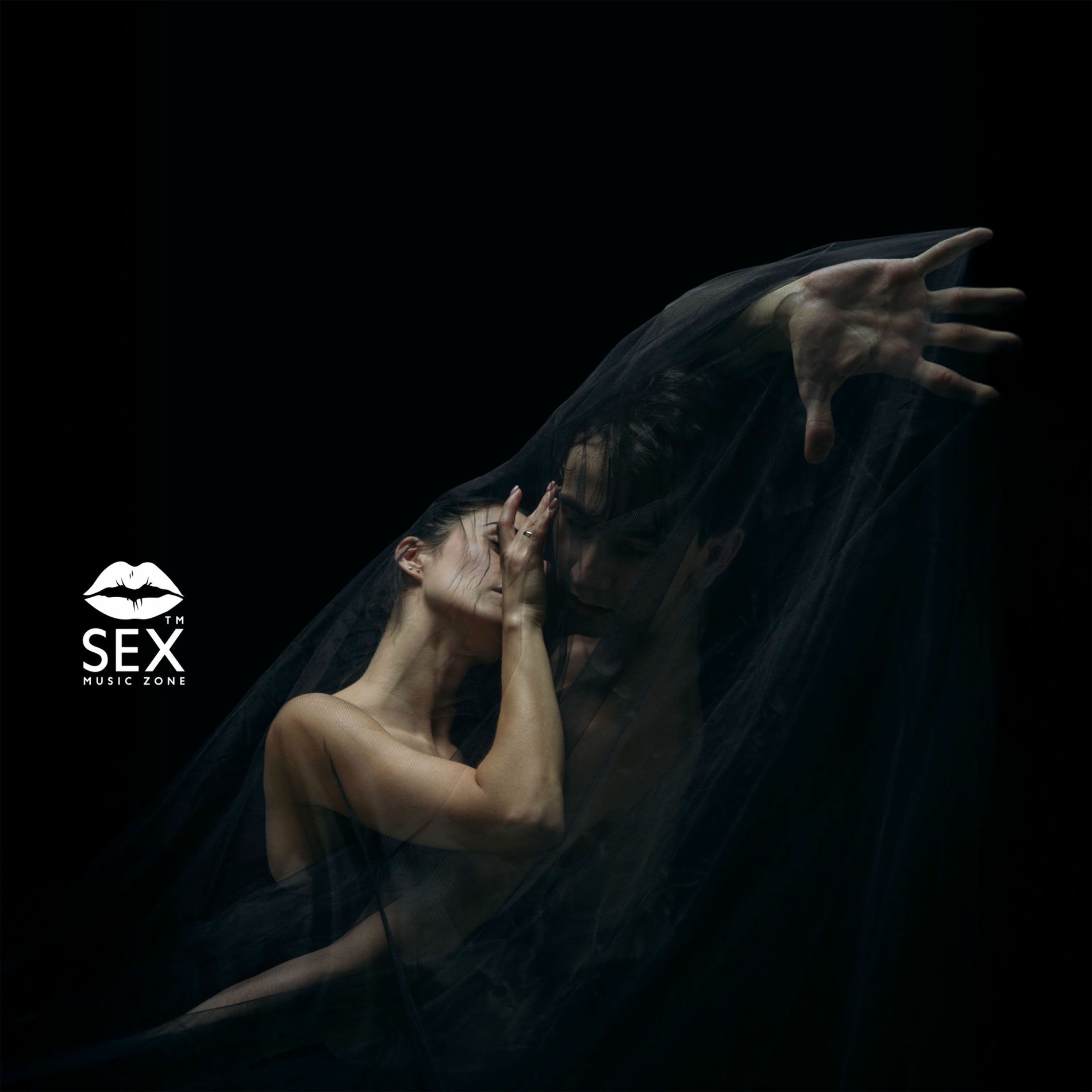 Gozal ayollar - Ukrainaning jinsiy timsoli. Tishli prezervativda porno