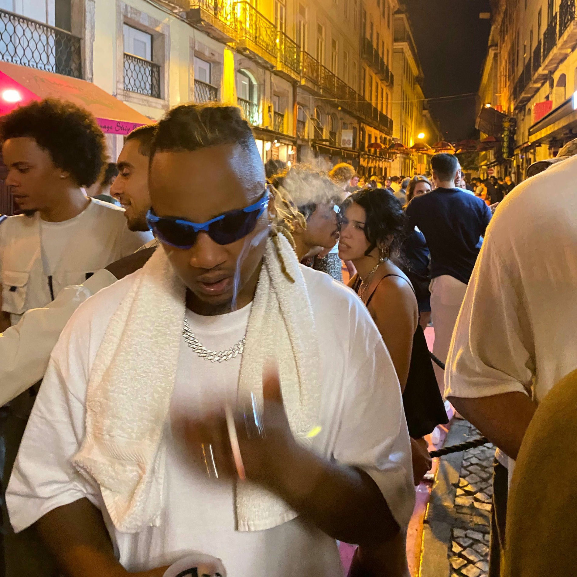 Album cover of ás vezes pesa