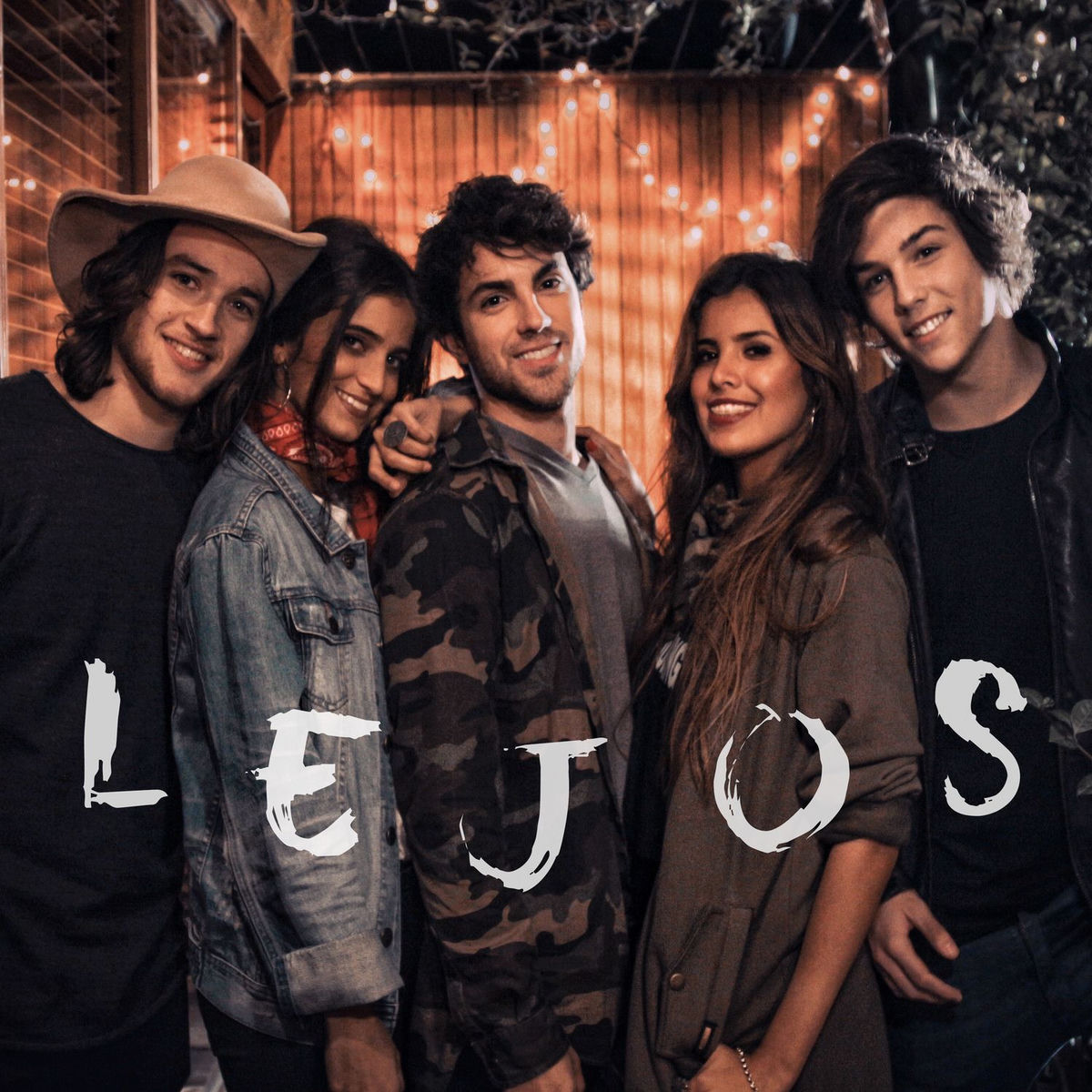 Album cover of Lejos