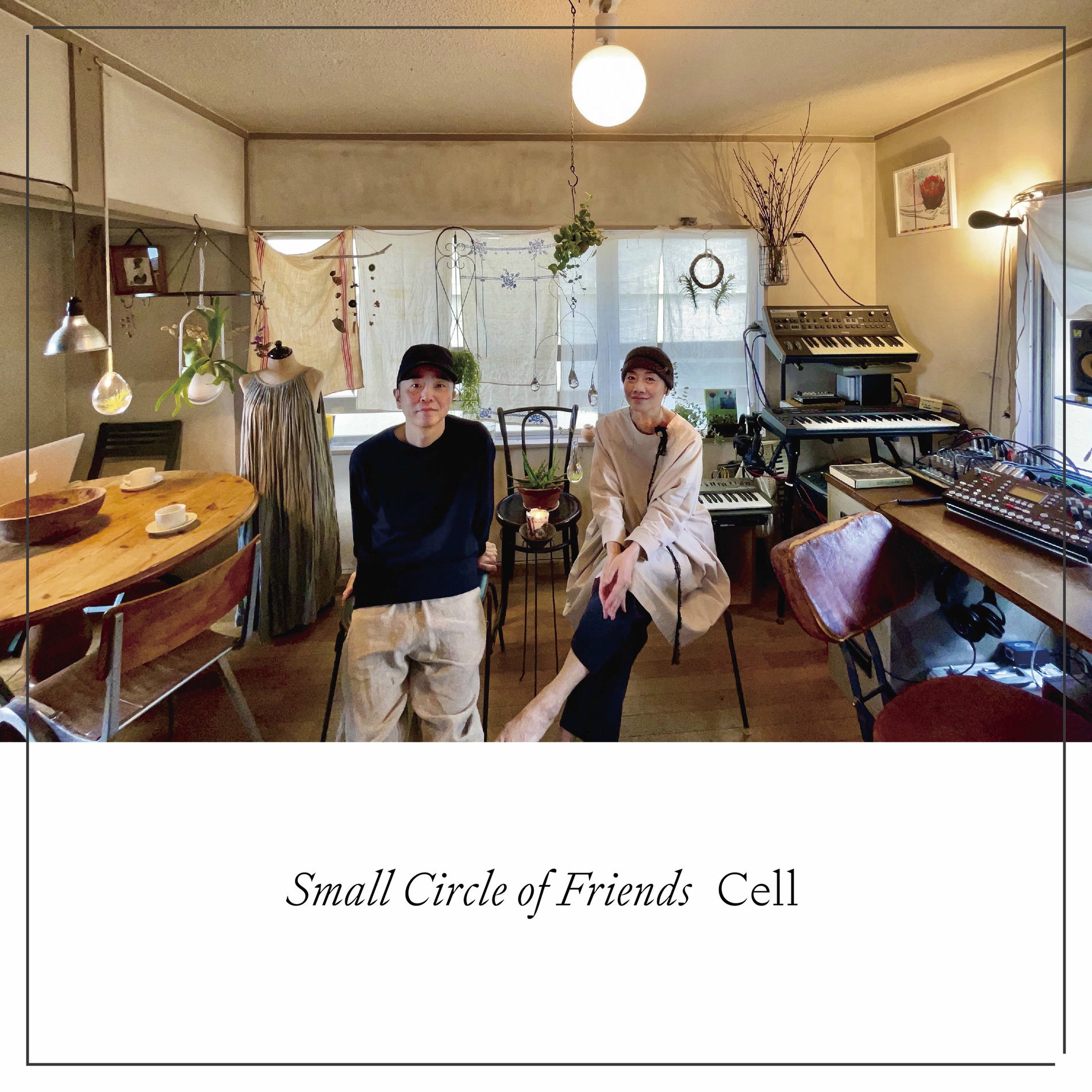Small Circle Of Friends – 一日中 - 3℃ Small Circle Of Friends – 一日中 - 3℃ レコード｜邦楽