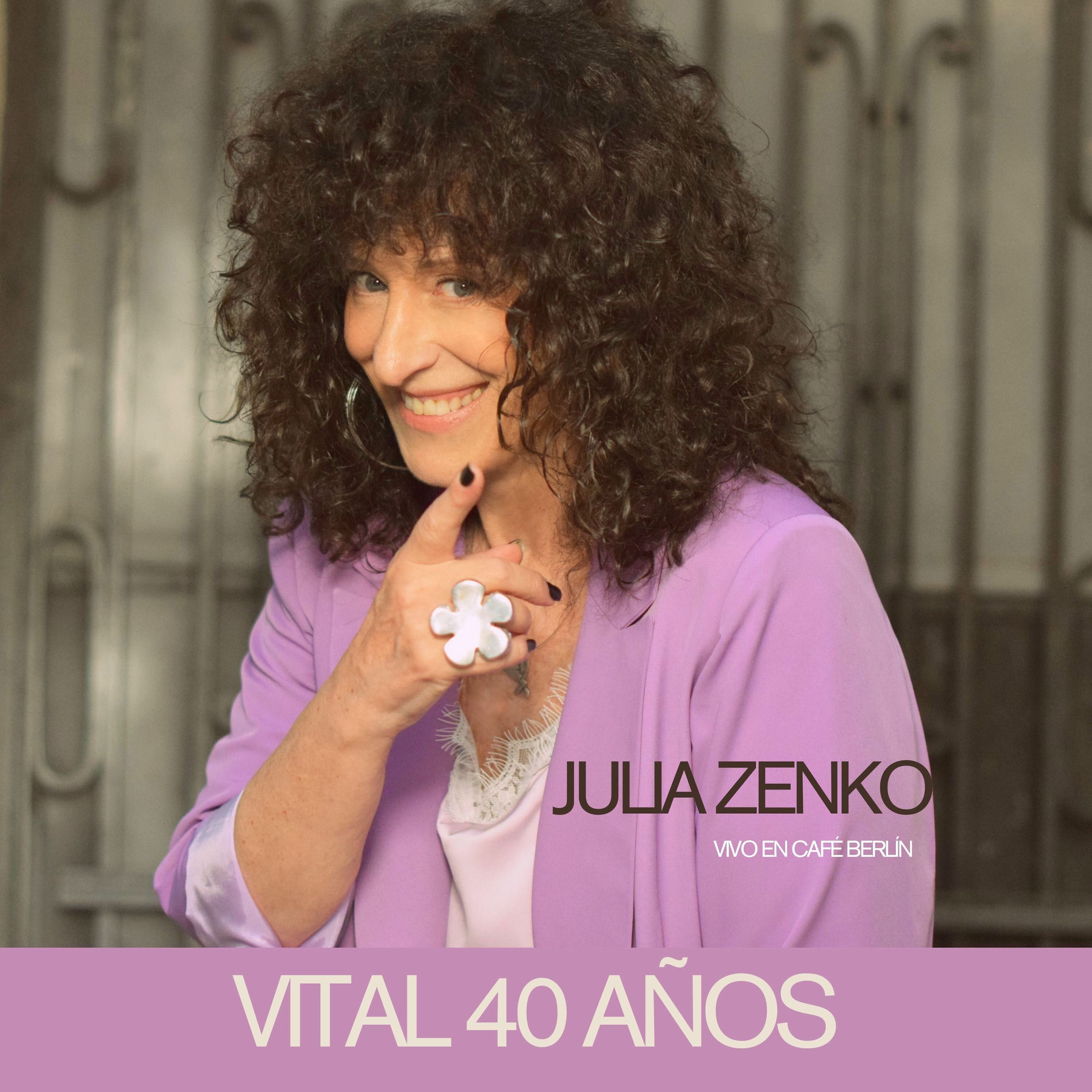 Album cover of Vital - 40 años (En Vivo)