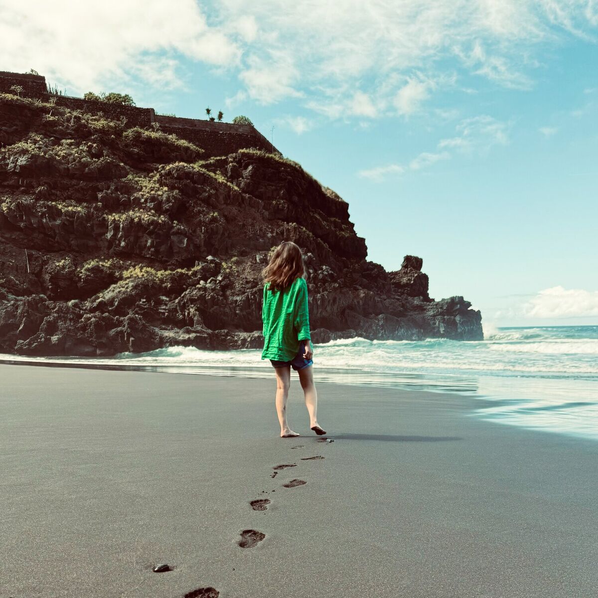 Album cover of run away girl (black sands version)