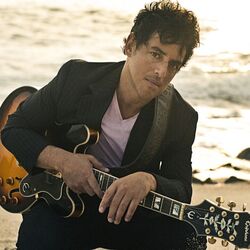Cover of Junto a ti