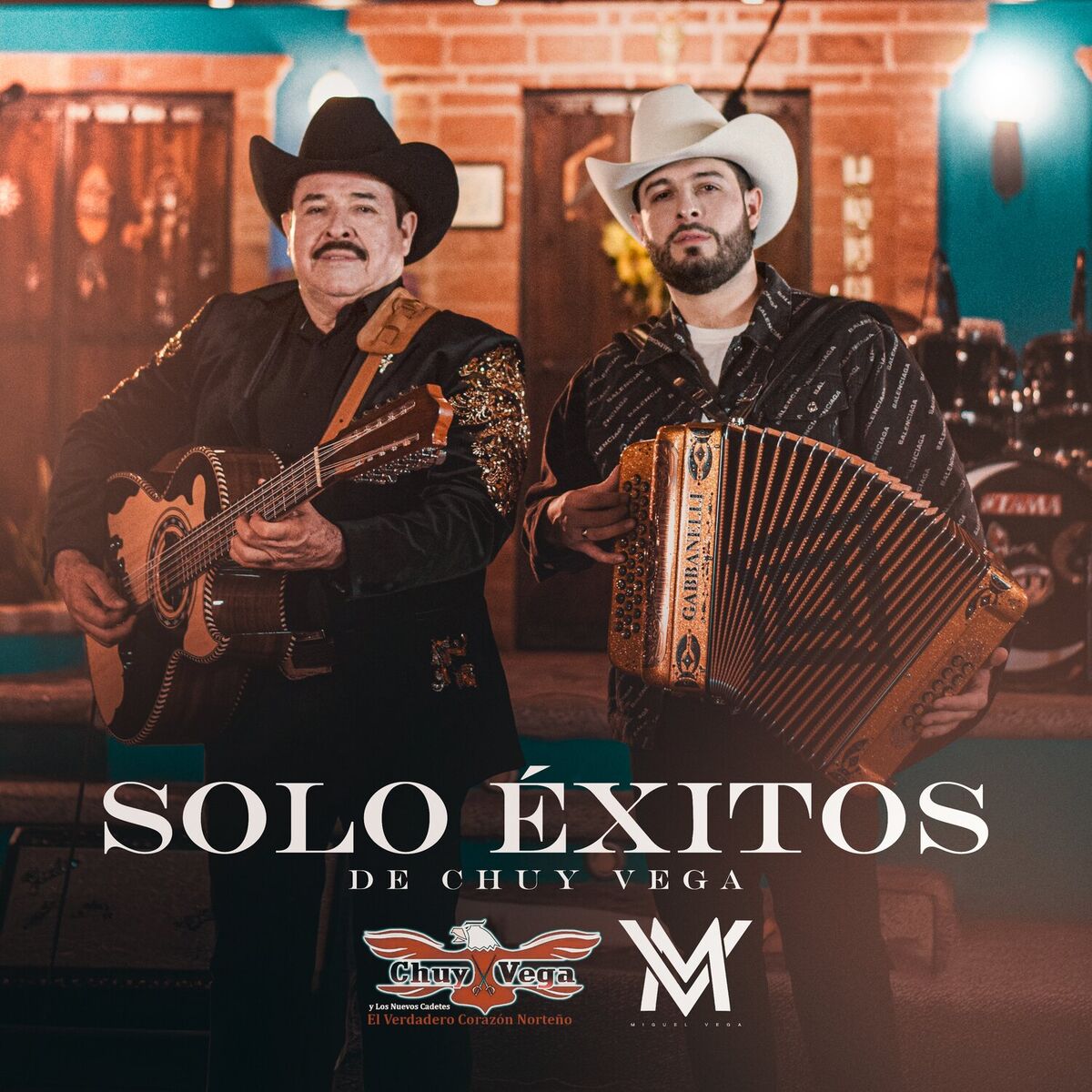 Album cover of Solo Éxitos de Chuy Vega (En Vivo)