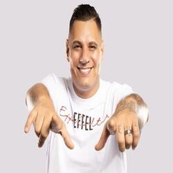 Cover of Amor Gigante
