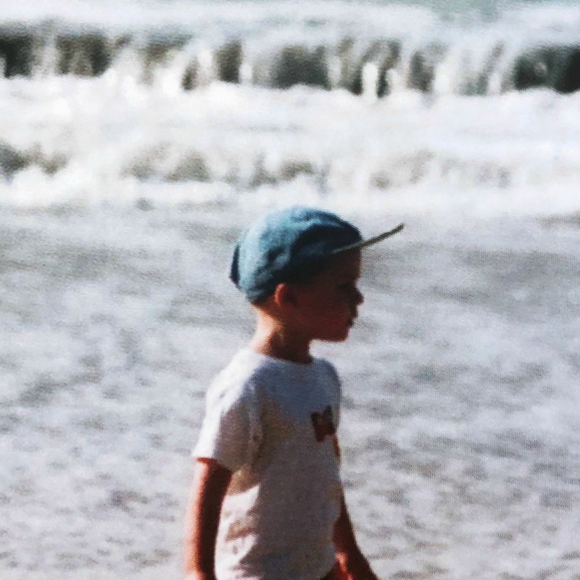 Album cover of LE BRUIT DES VAGUES