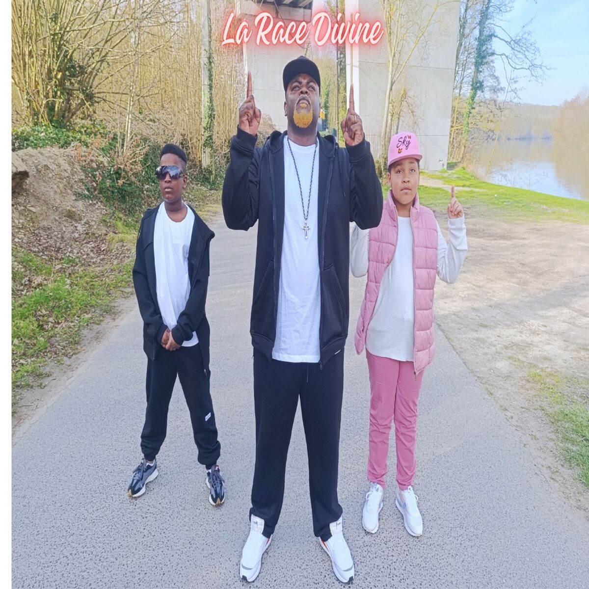 Album cover of La Race Divine