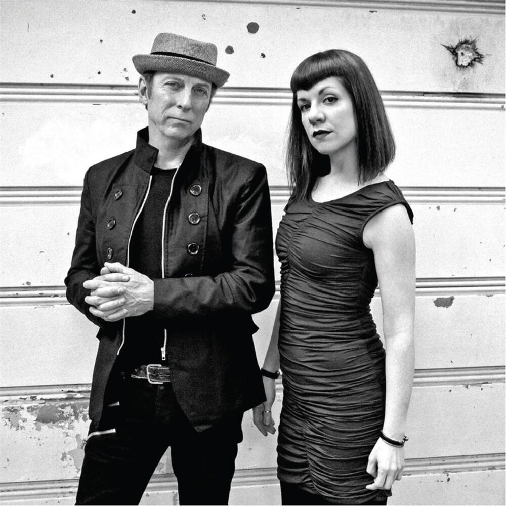 Picture of Maria Ryan & Chris Bennett