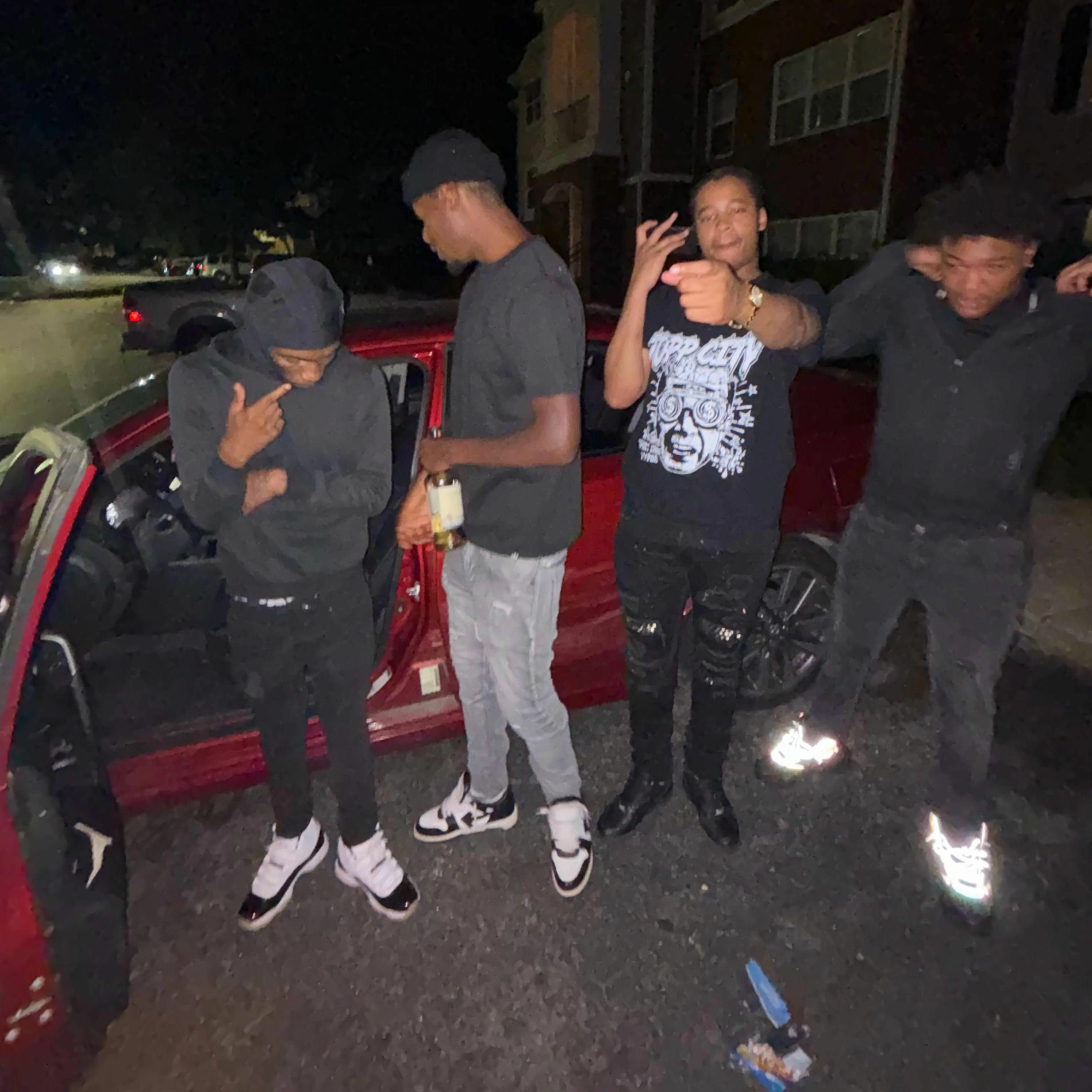 Album cover of gunz and licks (feat. stkbaccdoor & Yt)