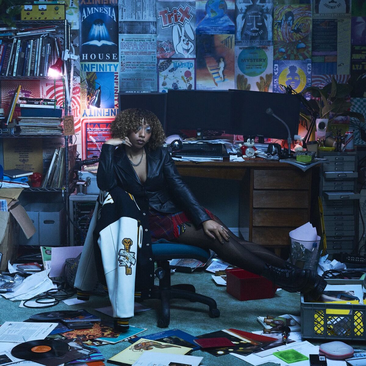 Album cover of Crowded Roomz