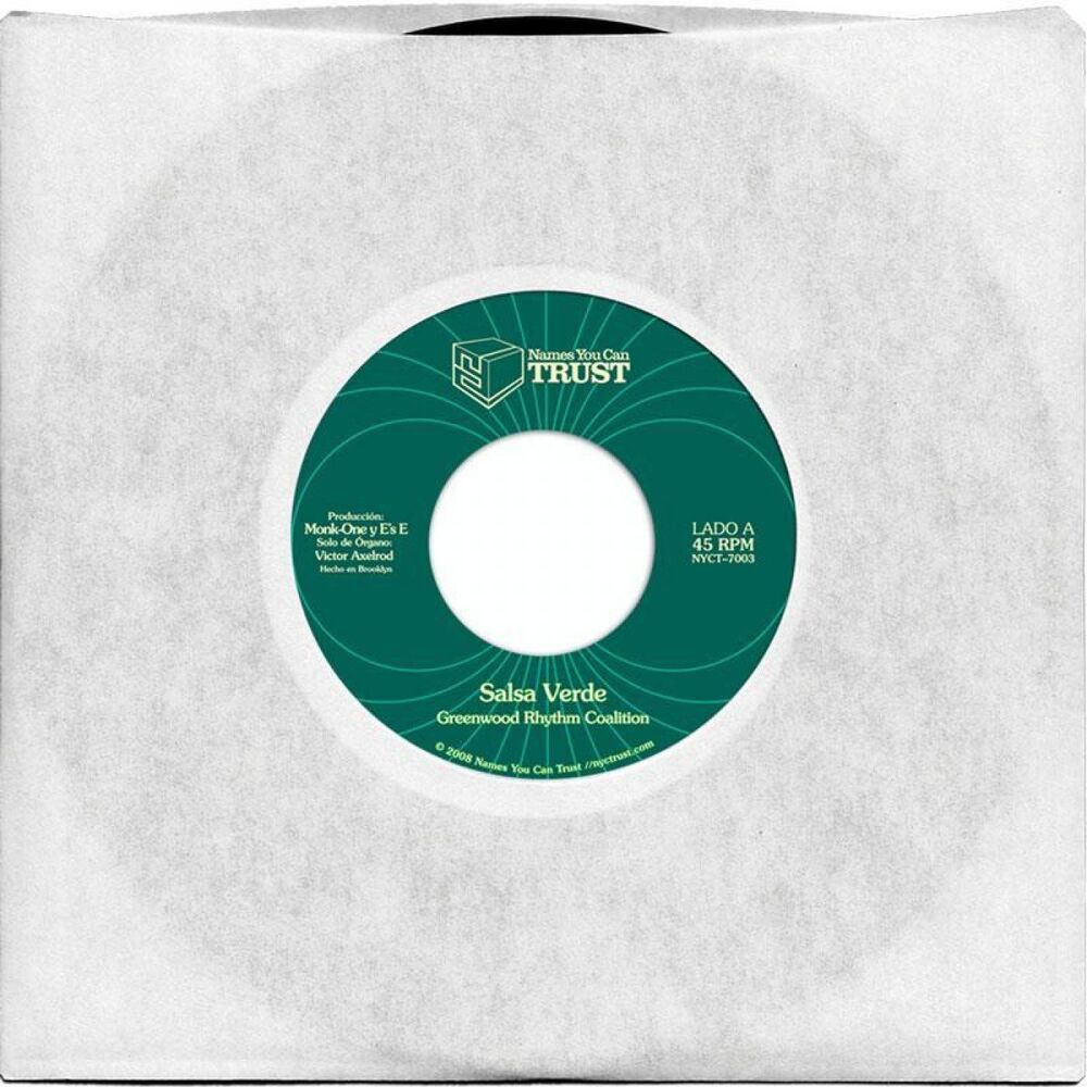 Picture of Salsa Verde b/w Pachanga Pistola