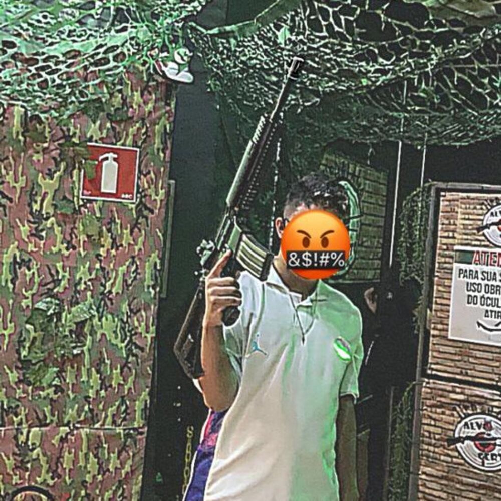 Picture of MTG - DE FUZIL NA MÃO VS DANÇA MAIS QUE O MICHAEL JACKSON