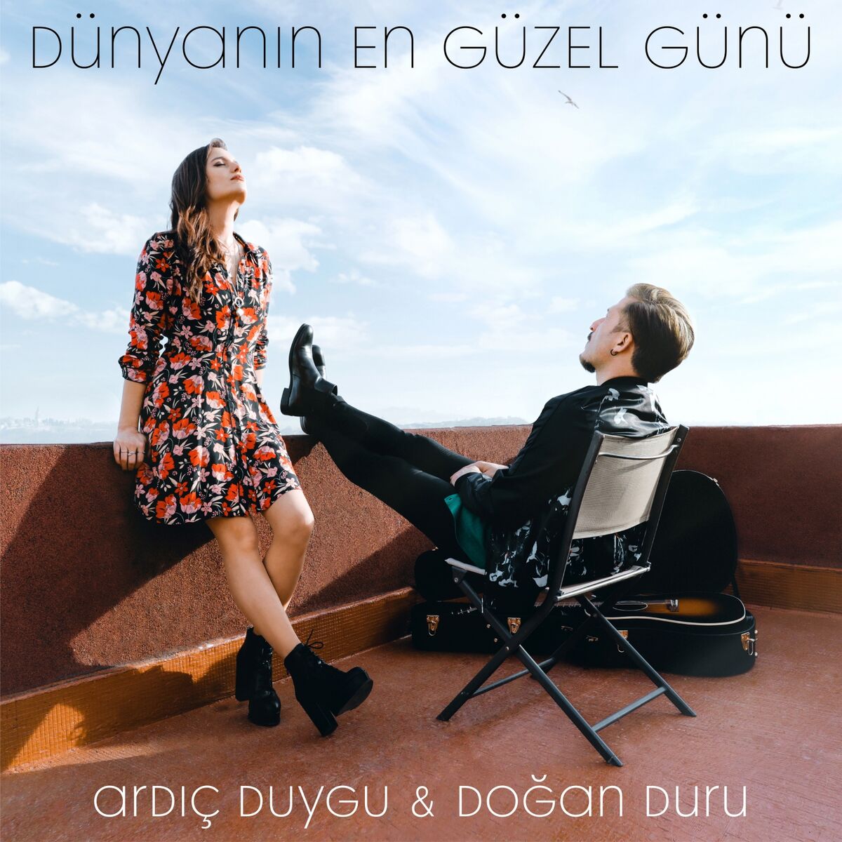 Album cover of Dünyanın En Güzel Günü (Açık Koyu)