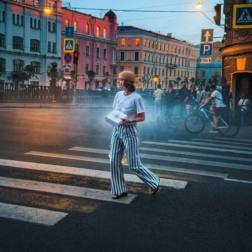 Пока не спит Нева
