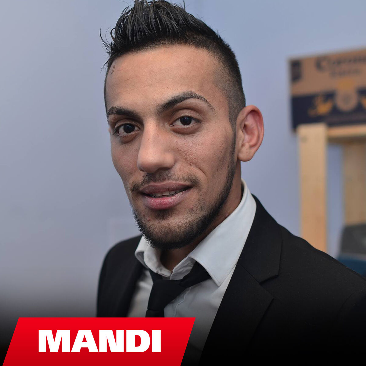 Album cover of Mandi ft. Mandi - Live