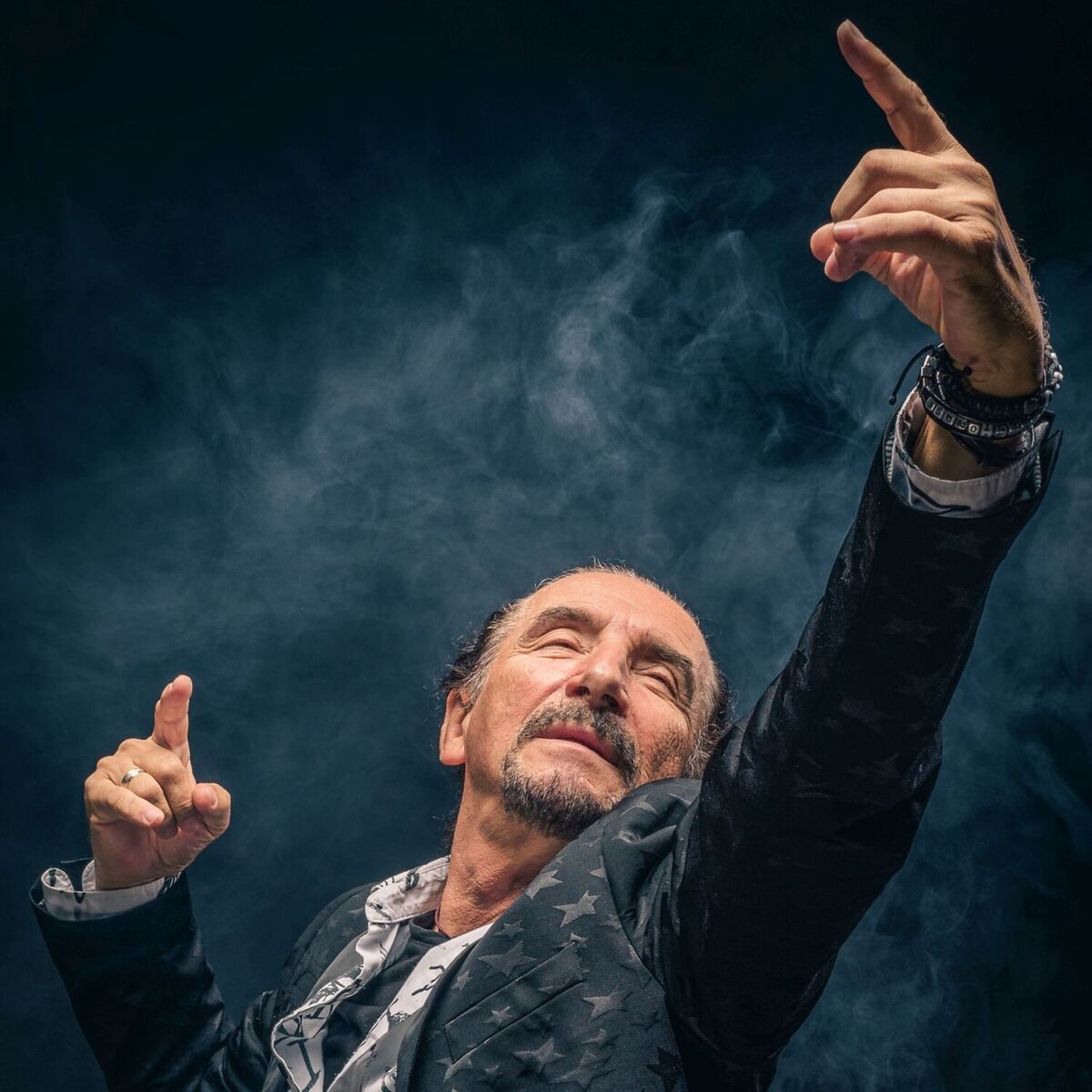Album cover of Kupit Ću Nam Sat