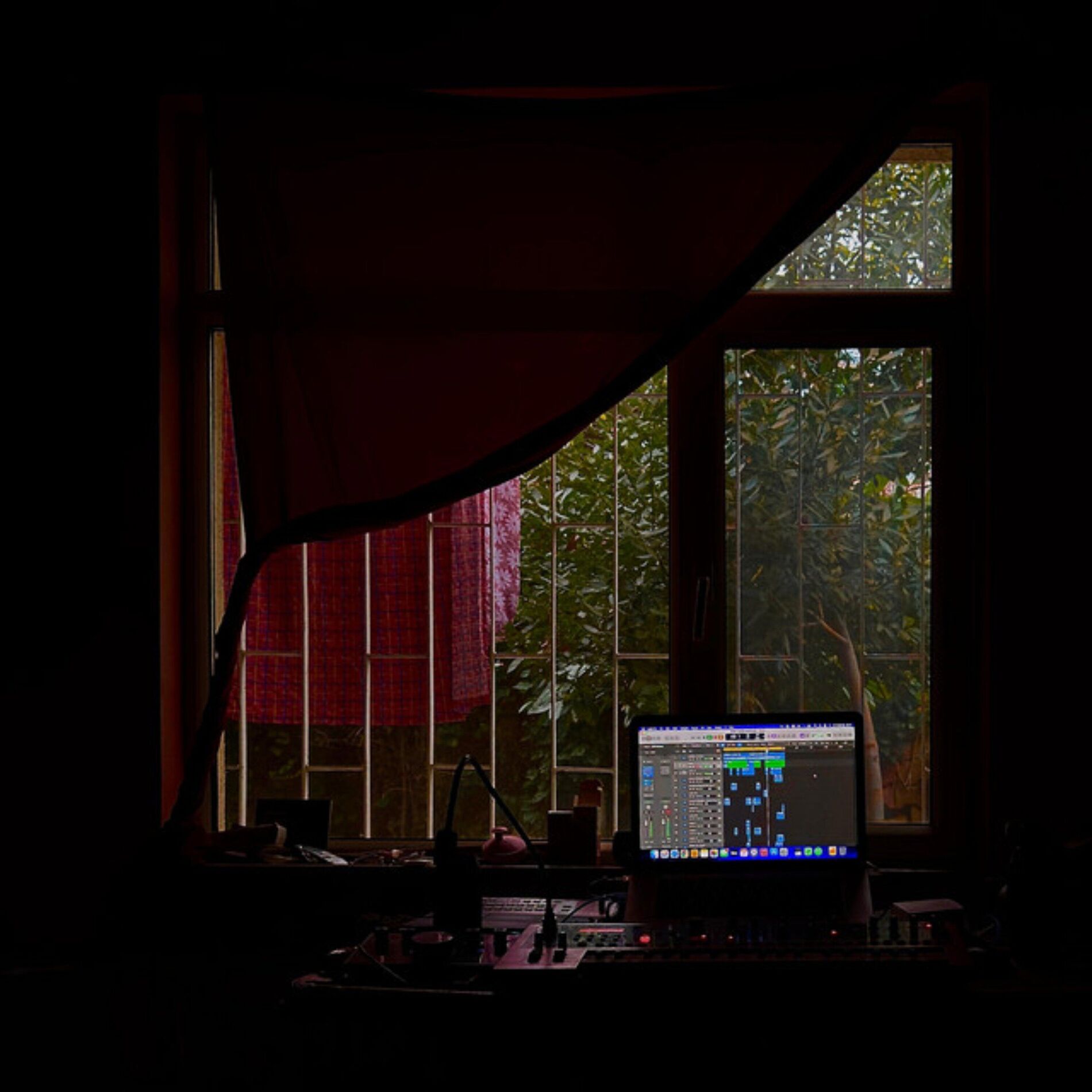 Album cover of Kaçak