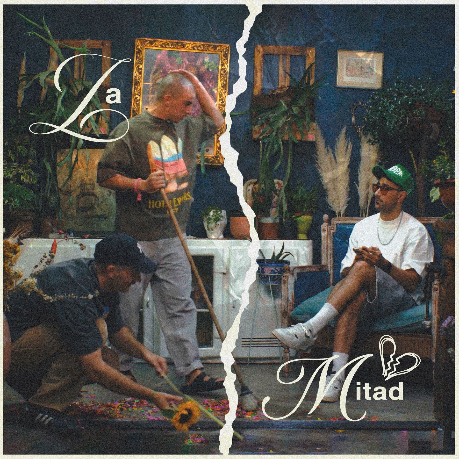 Album cover of La Mitad